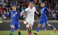 欧洲杯预选赛小组赛即将迎来一场引人瞩目的北欧对决——芬兰VS丹麦